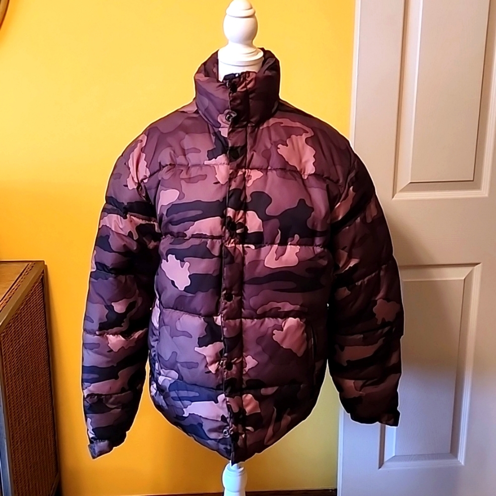 Men's camo puffy jacket